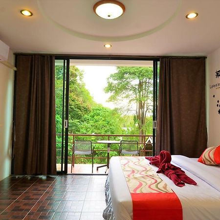 Lanta Friendly House Hotel เกาะลันตา ภายนอก รูปภาพ