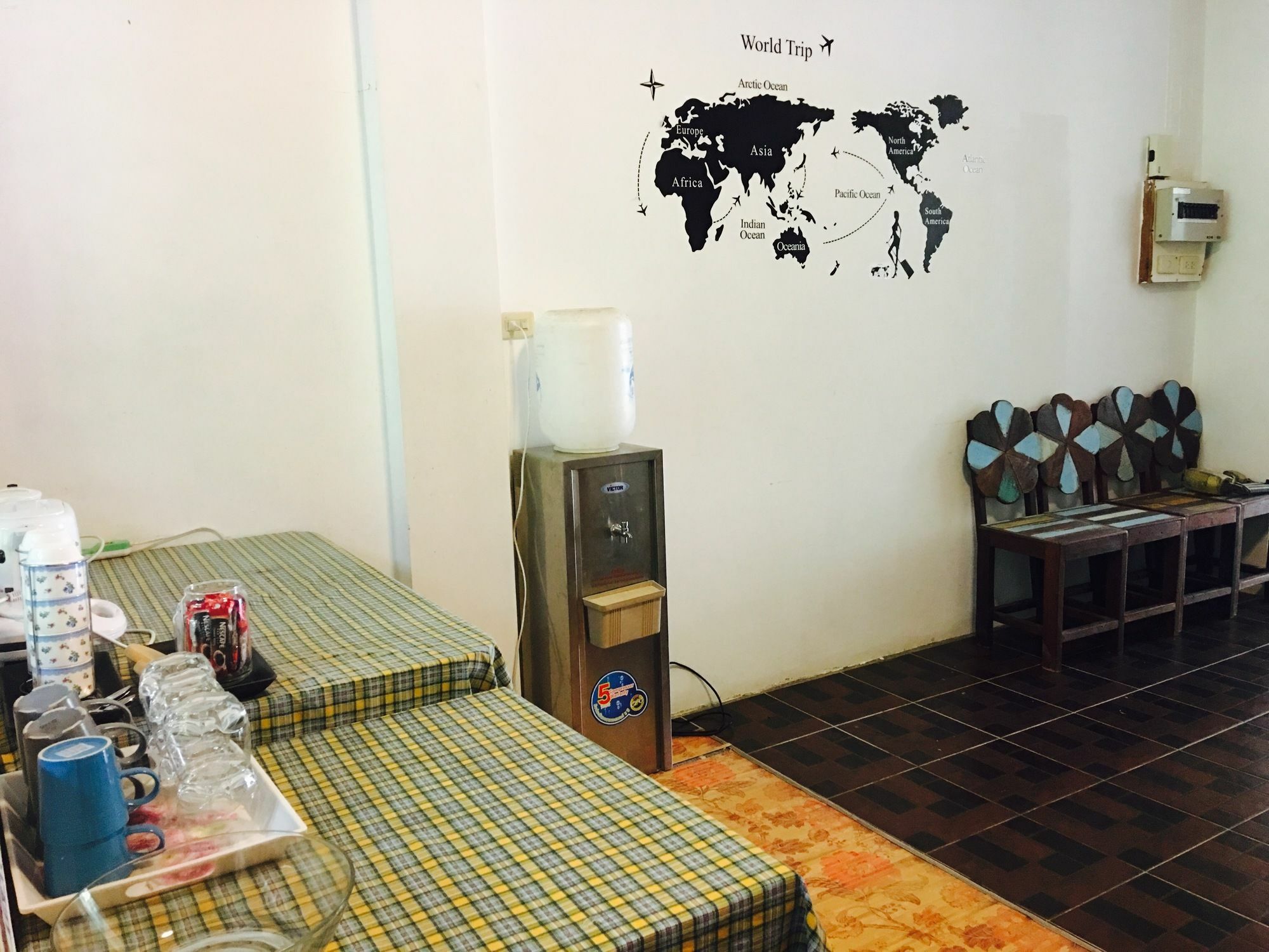Lanta Friendly House Hotel เกาะลันตา ภายนอก รูปภาพ