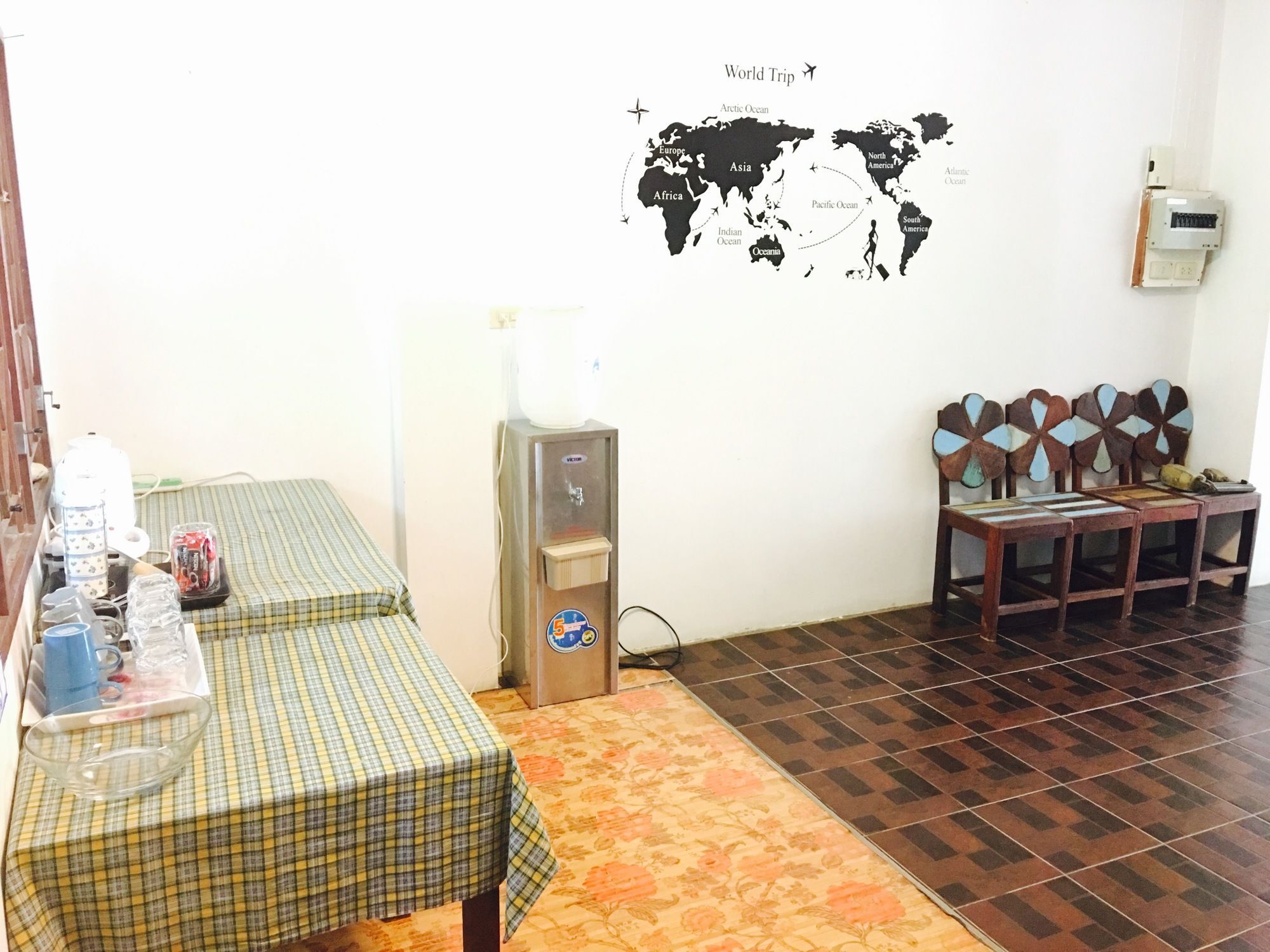 Lanta Friendly House Hotel เกาะลันตา ภายนอก รูปภาพ