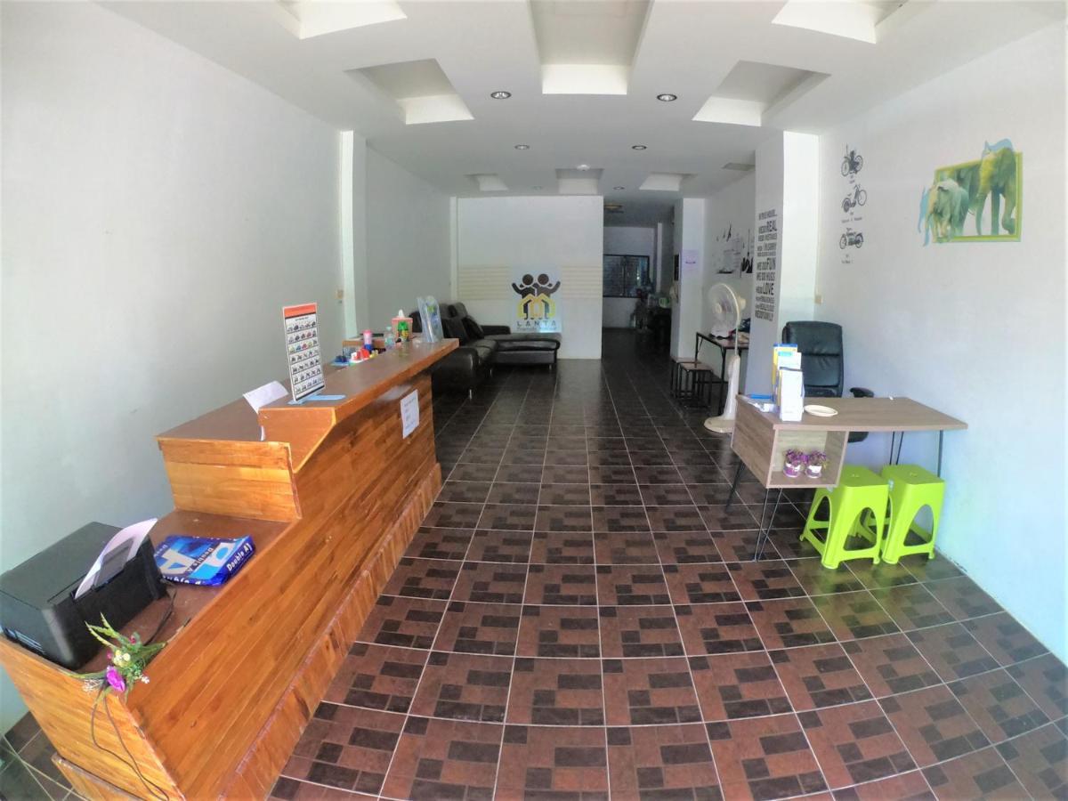 Lanta Friendly House Hotel เกาะลันตา ภายนอก รูปภาพ
