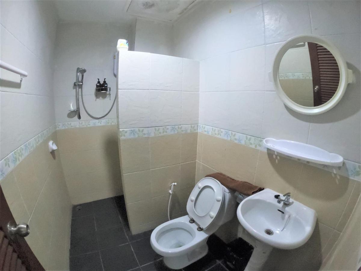 Lanta Friendly House Hotel เกาะลันตา ภายนอก รูปภาพ